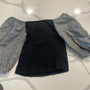 Puff sleeve top